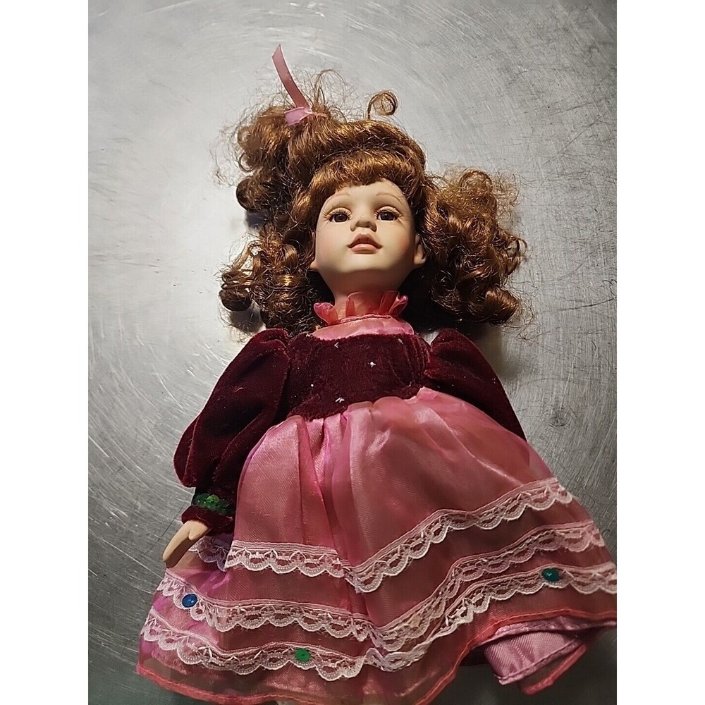 Vintage COLLECTORS CHOICE BEAUTIFUL FINE HAND PAINTED BISQUE PORCELAIN DOLL 12"